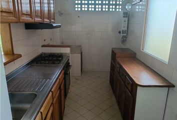 Apartamento en Calle 1 Sur, Patio Bonito, Comuna 14 - El Poblado, Perímetro Urbano Medellín, Medellín, Valle De Aburrá, Antioquia, Rap Del Agua Y La Montaña, 050001, Colombia