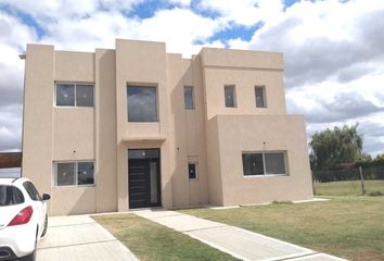 Casa en  Norte, Escobar, B1625, Buenos Aires, Arg