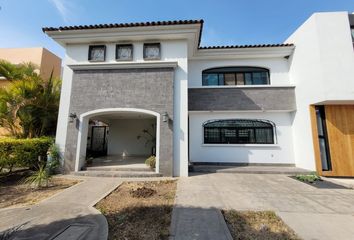 Casa en  Colinas De Santa Anita, Tlajomulco De Zúñiga