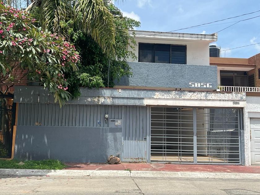 renta Casa en Colonia Paseos del Sol, Zapopan, Jalisco (EB-LL2741r)-  