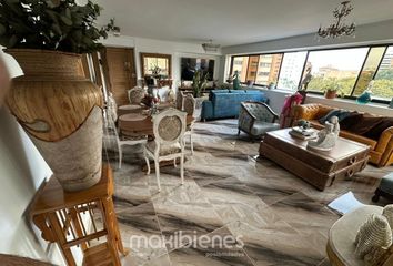Apartamento en San Benito, Medellín