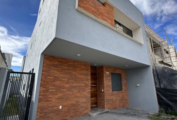 Casa en  La Venta Del Astillero, Zapopan, Jalisco