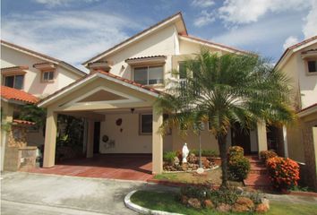 Casa en  Jose D. Espinar, San Miguelito