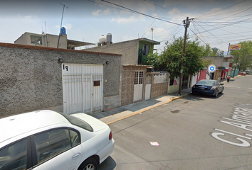 Casa en  Calle Almaratos, Villa De Las Flores, San Francisco Coacalco, Estado De México, México