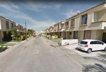 Casa en fraccionamiento en  Calle Valle Del Bambú 304, Fraccionamiento Los Encantos, Bahía De Banderas, Nayarit, 63735, Mex