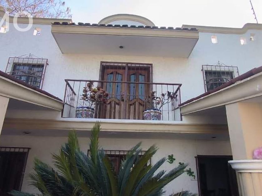 venta Casa en López Cotilla, San Pedro Tlaquepaque (NEX-168512)