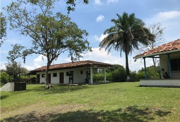 Villa-Quinta en  Quimbaya, Quindío