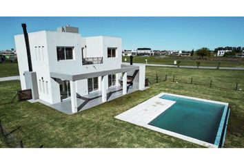 Casa en  Don Joaquín, Esteban Echeverría