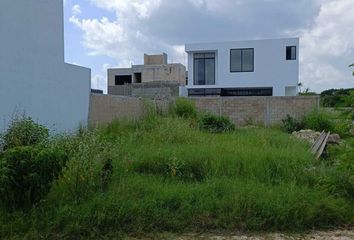 Lote de Terreno en  Calle 21 97-101, Cholul, Mérida, Yucatán, 97305, Mex