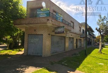 Locales en  Burzaco, Partido De Almirante Brown