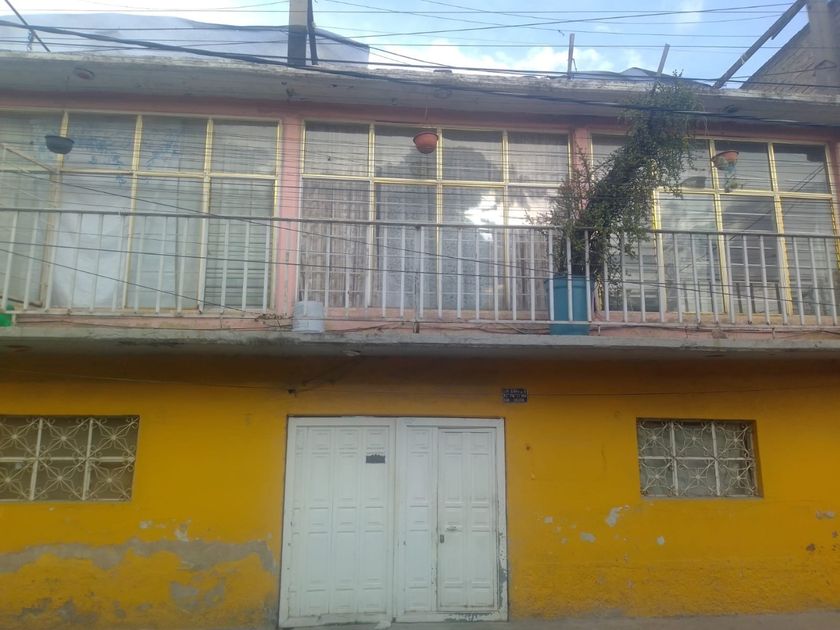 venta Casa en Urbana Ixhuatepec, Ecatepec de Morelos (451672--449)-  