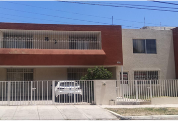 Casa en  Calle Andrés Terán 1601, Centro, Barrio San Bernardo, Guadalajara, Jalisco, 44260, Mex