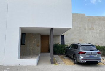 Casa en  Fraccionamiento Cumbres Del Lago, Municipio De Querétaro