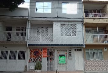 Apartamento en  Calle 43 3 30, Santiago De Cali, Cali, Valle Del Cauca, Col