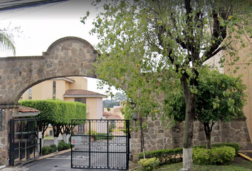 Casa en fraccionamiento en  Avenida Pablo Neruda, Colinas De San Javier, Guadalajara, Jalisco, México
