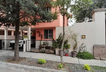 Casa en  Santo Domingo, Fracc Paraje Santa Rosa 2do Sector, Apodaca, Nuevo León, 66610, Mex
