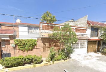 Casa en fraccionamiento en  Avenida Miguel Hidalgo, Fracc Hacienda Santa María 2, Ecatepec De Morelos, México, 55050, Mex