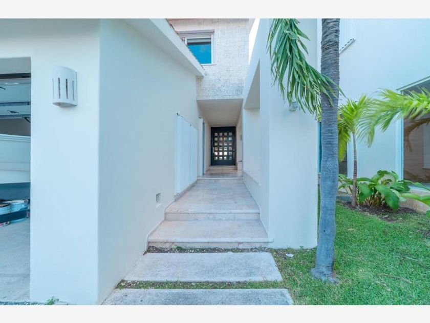 venta Casa en Zona Hotelera, Cancún, Quintana Roo (MX22-MX5276)