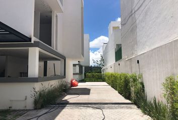 Casa en fraccionamiento en  Avenida 25 De Noviembre 5502-5520, San Baltazar Campeche, Puebla, 72550, Mex