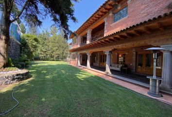 Casa en  Calle Paseo De Los Cedros, Fraccionamiento Y Club De Golf Los Encinos, Lerma, México, 52005, Mex