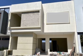 Casa en  Circuito Casco Viejo 345, Fraccionamiento Los Almendros, Zapopan, Jalisco, 45135, Mex