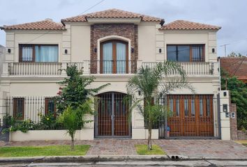 Casa en  Castelar, Partido De Morón