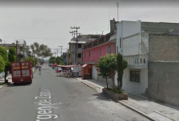 Casa en  Virgen De Zapopan 67-69, Virgencitas, Nezahualcóyotl, México, 57300, Mex