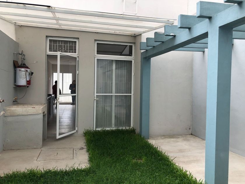 renta Casa en Rancho Nuevo 1ra. Sección, Guadalajara, Jalisco (EB-LU7126r)-  