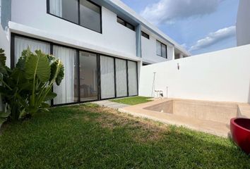 Casa en condominio en  Calle 21, Conkal, Yucatán, 97345, Mex
