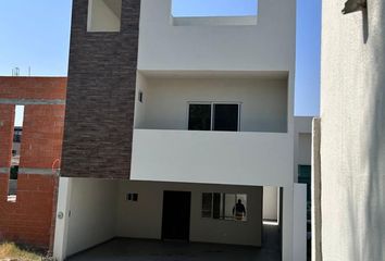 Casa en  Calle Licenciado Benito Juárez 501, General Escobedo Centro, General Escobedo, Nuevo León, 66050, Mex