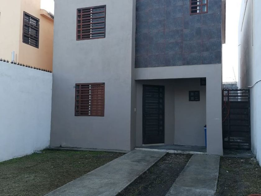 renta Casa en Jardines de Andalucia, Guadalupe, Nuevo León (EB-MZ5373r)-  