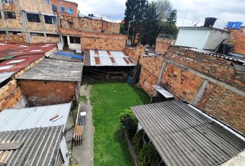 Casa en  Cra. 60 #4-33, Puente Aranda, Bogotá, Colombia