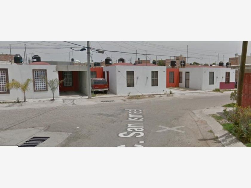 venta Casa en Lagos de Moreno Centro, Lagos de Moreno, Jalisco  (MX21-LM2482)