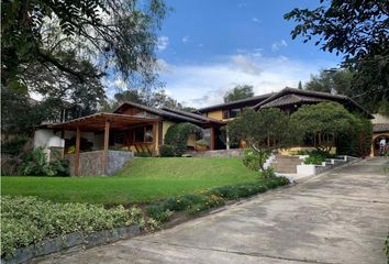 Casa en  Cumbayá, Quito