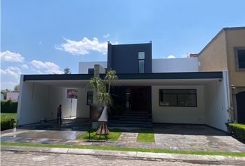 Casa en  Puerta De Hierro, Puebla
