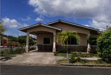 Casa en  El Encanto Arriba, Penonomé