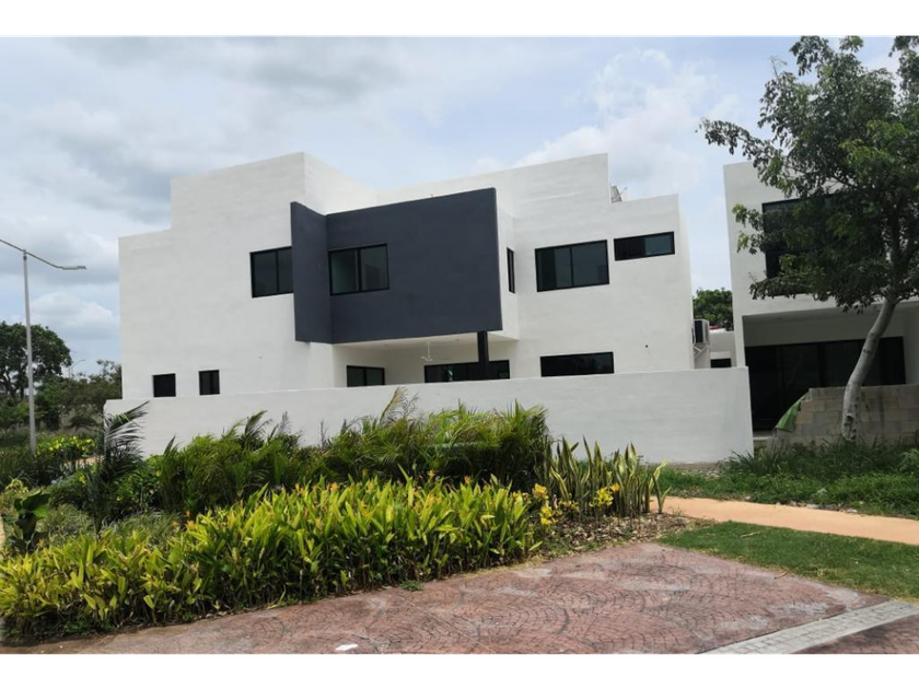 venta Casa en Club de Golf La Ceiba, Mérida, Yucatán (4539444)