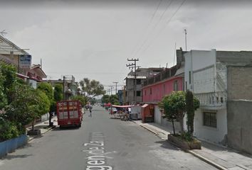 Casa en  Dulcería Chelis, Avenida 4ta, Virgencitas, Nezahualcóyotl, México, 57300, Mex