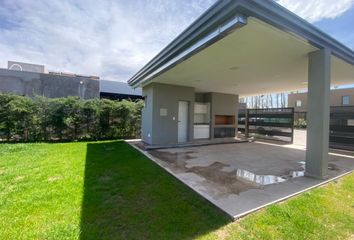 Casa en  Luján De Cuyo, Mendoza