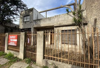 Casa en  J. Del Campillo 3401-3499, Villa Luzuriaga, La Matanza, B1754, Buenos Aires, Arg