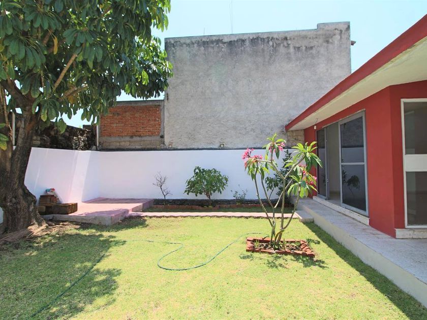 venta Casa en Ricardo Flores Magón, Cuernavaca, Morelos (NEX-147063)-  