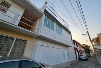 Casa en fraccionamiento en  Calle Constitución, Ricardo Flores Magón, Boca Del Río, Veracruz De Ignacio De La Llave, 94290, Mex