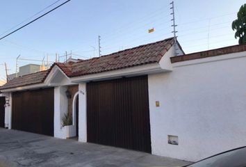 Casa en  Calle Prado De Los Cipreses 1125b, Prados Tepeyac, Zapopan, Jalisco, 45050, Mex