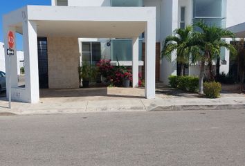 Casa en  Paseo De Montejo, Mérida, Yucatán