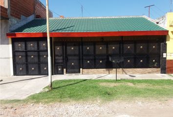 Casa en  Isidro Casanova, La Matanza