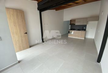 Apartamento en Barrio Cristóbal, Medellín