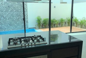Condominio horizontal en  Supermanzana 64, Cancún, Quintana Roo