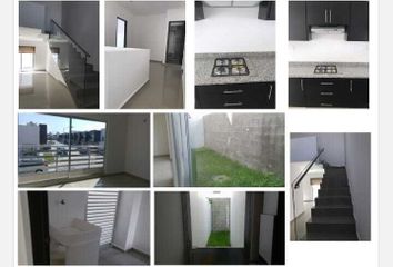 Casa en fraccionamiento en  Calle A Giorgana, Fraccionamiento Oropeza, Centro, Tabasco, 86030, Mex