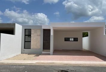 Casa en condominio en  Calle 22, Cholul, Mérida, Yucatán, 97305, Mex