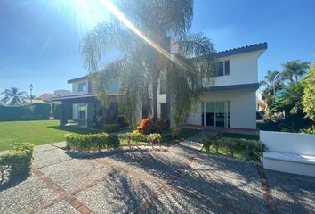 Casa en fraccionamiento en  Fraccionamiento Lomas De Cocoyoc, Morelos, México